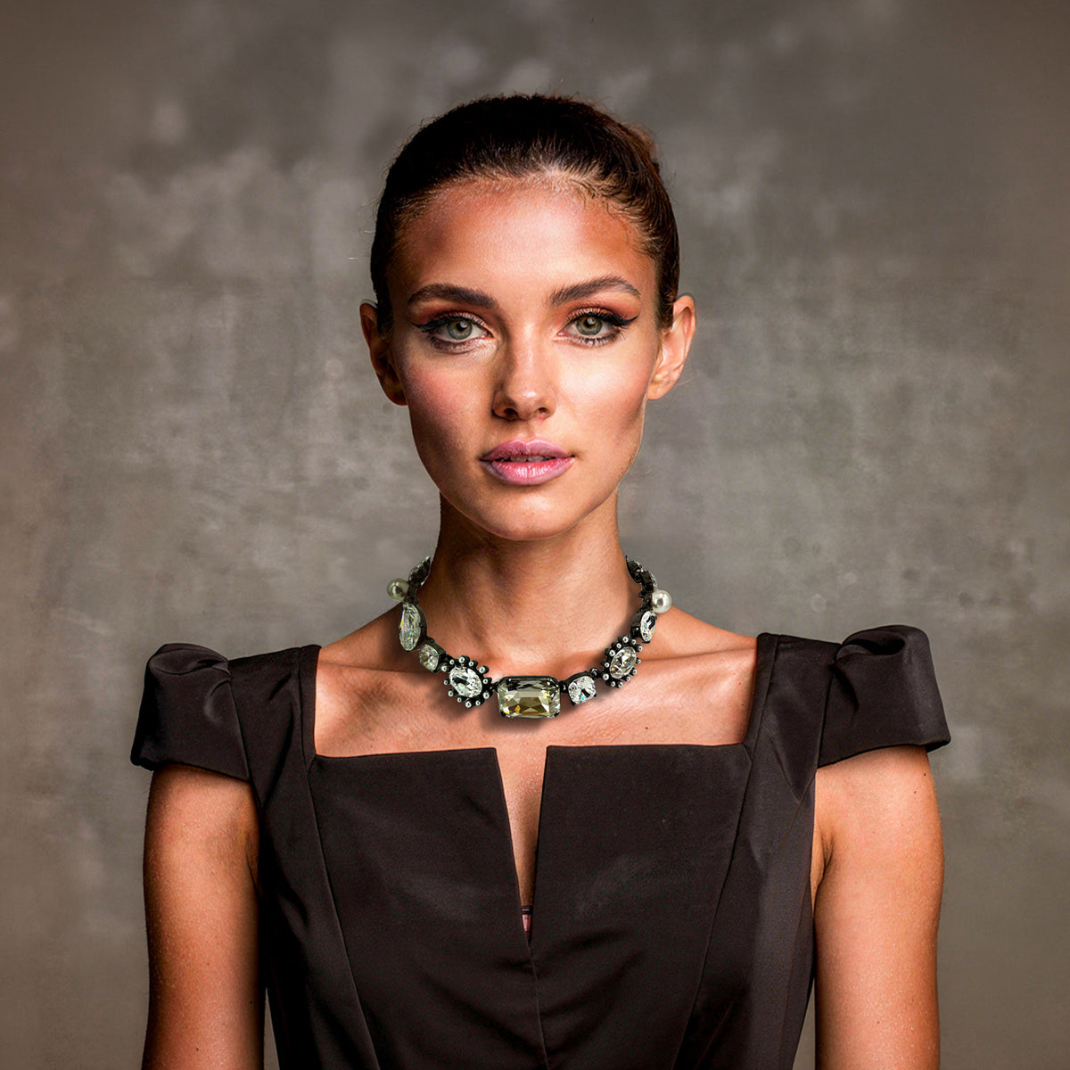 Oscar de la Renta Hematite Plated Crystal Pearl Multi-Stone Statement Necklace