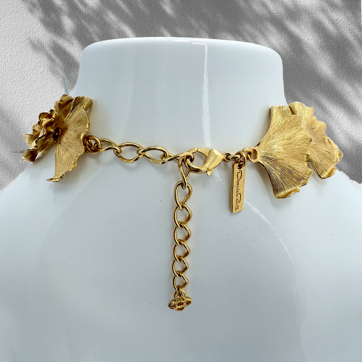 Oscar de la Renta 22K Gold Plated Pewter Brass Ginkgo Leaf Statement Necklace