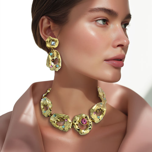 Oscar de la Renta Textured Metal and Crystal Hammered Collar Necklace 16" Long